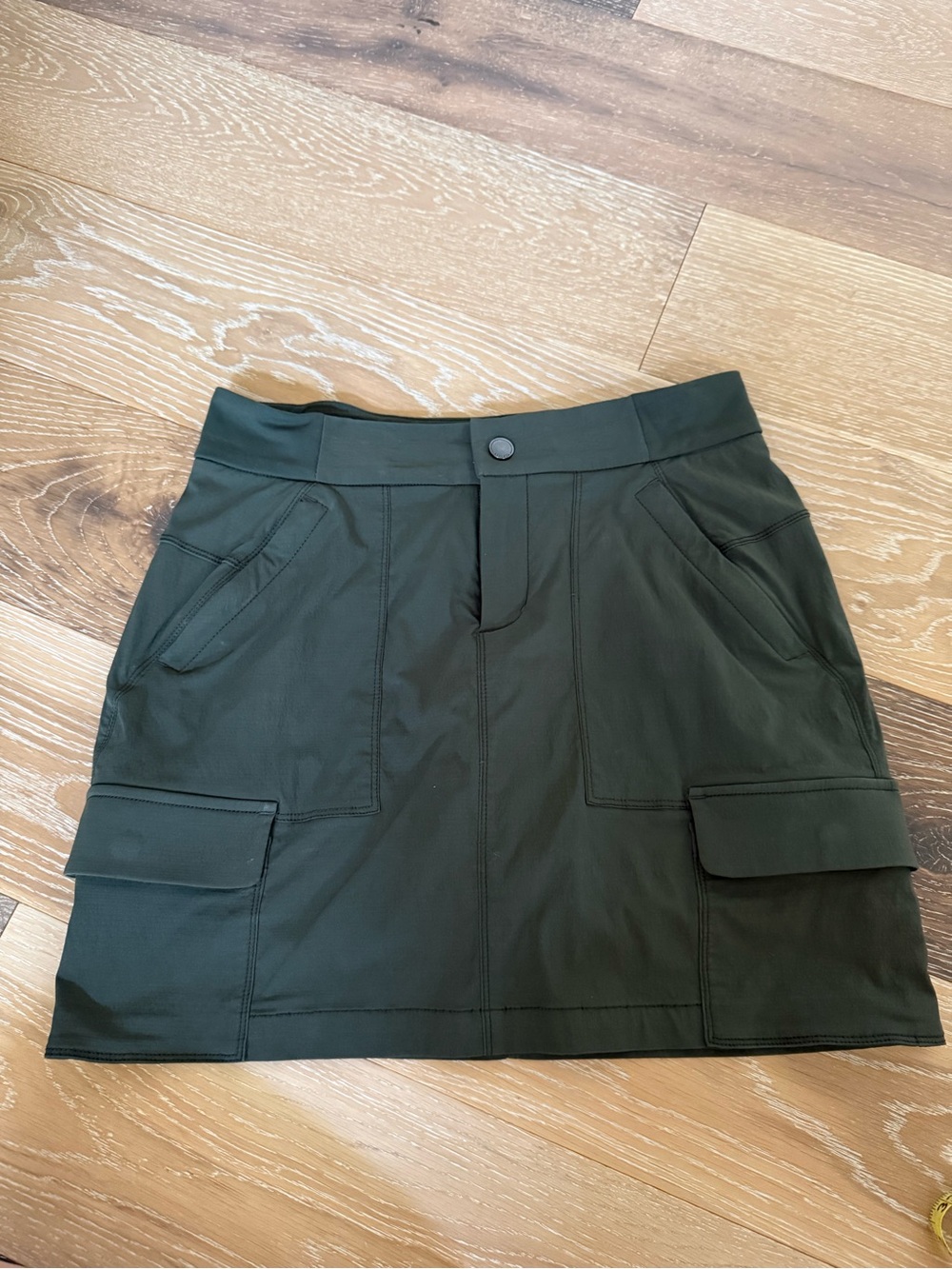 Athleta Olive Green Cargo Pocket Mini Skirt with Built in Shorts 6